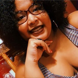 Meet your Posher, Iesha